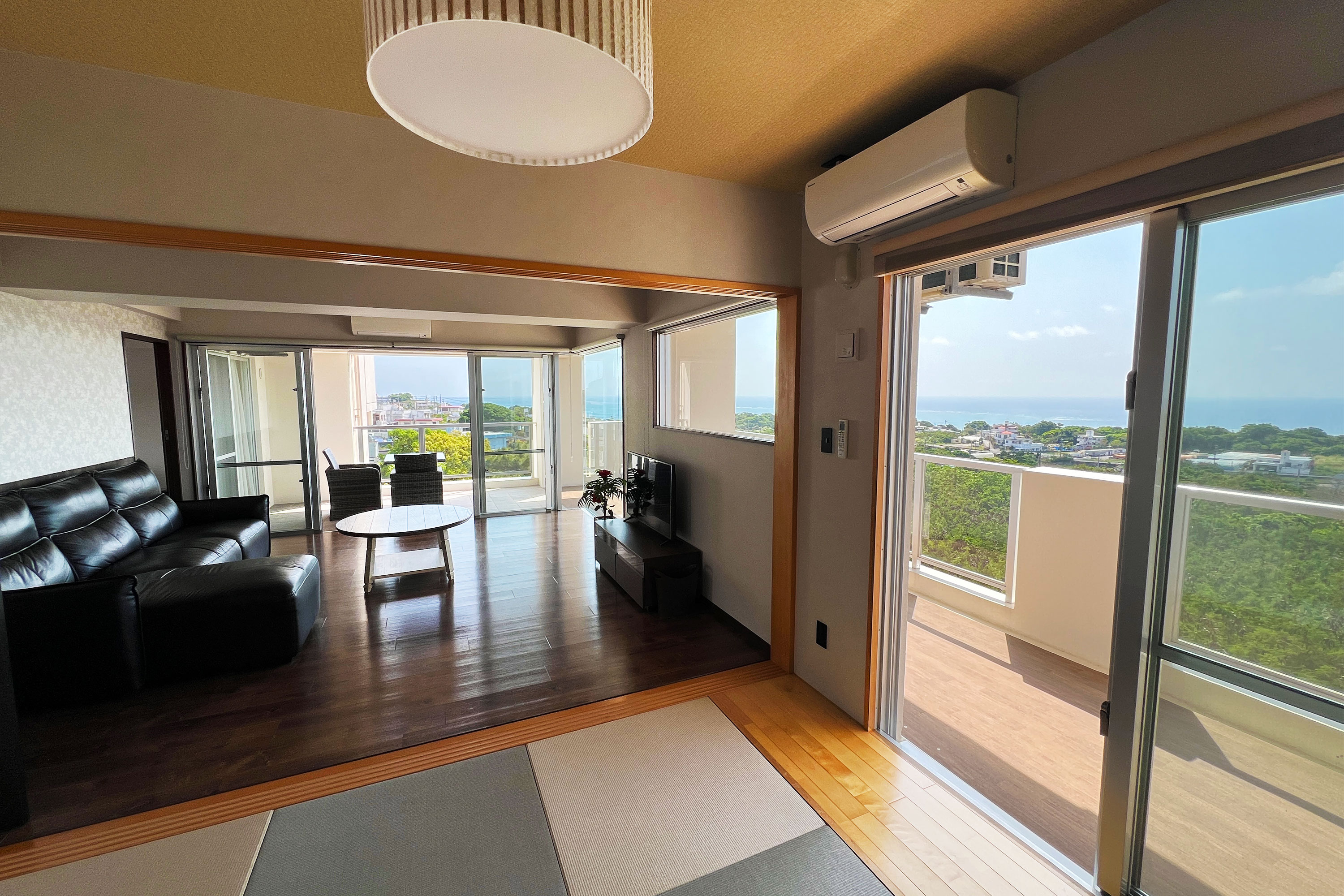 和みスイート - 沖縄の穏やかな風を感じる広々とした和洋室